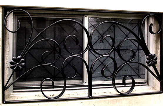 wrought_iron_rails_houston